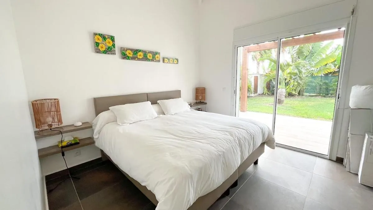 Villa Lagonea, 4 Bedrooms, Private Pool, Terrace With View Saint-Francois  0*, Saint-Francois (Grande-Terre)